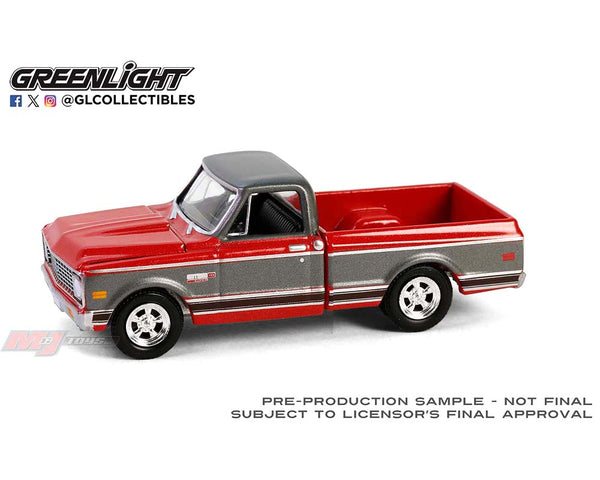 Greenlight 1:64 1972 Chevrolet Cheyenne C10 Short Bed – Red with Grey – Hobby Exclusive