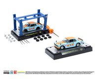 (arriving in August) Model-Kit 1971 Nissan Skyline 2000 GT-R GULF With 4 Post Lift and 2 Extra Set of Wheels M2 Machines 1/64 scale