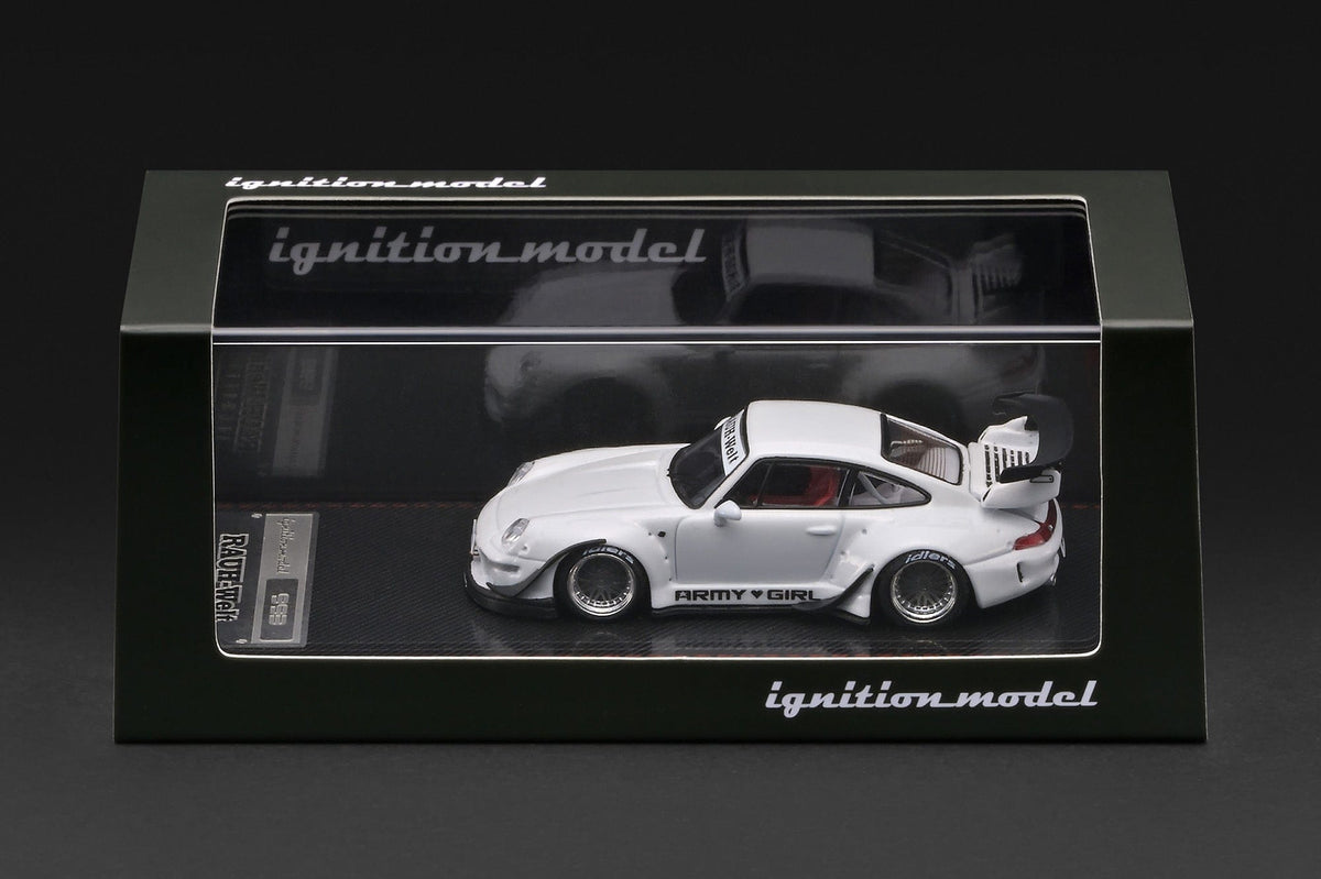 IG4216 — Side profile in branded clear display case