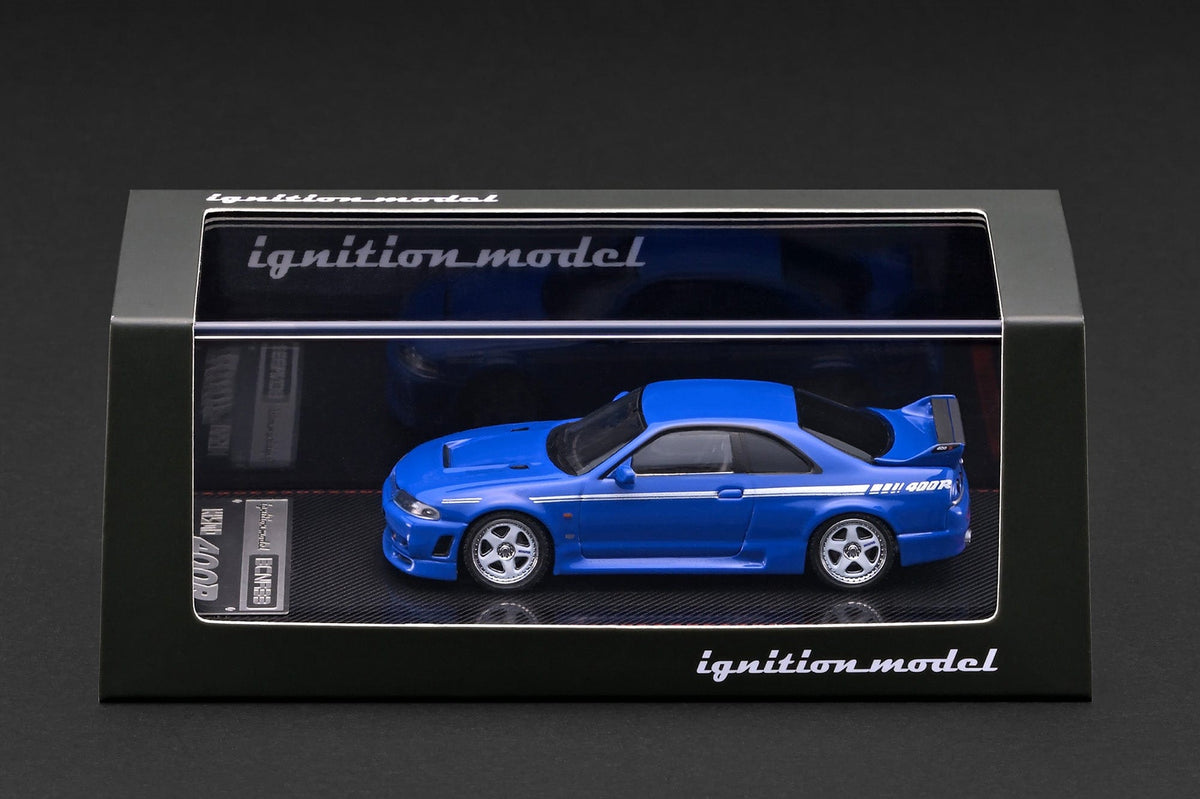IG4273 — Side profile in branded clear display case