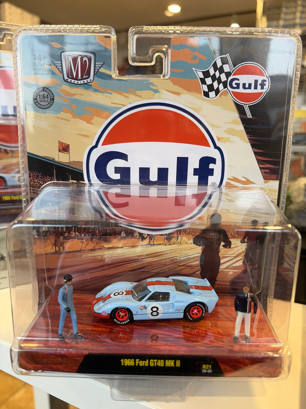 1965 Shelby 427 Cobra & 2 Figures | M2 Machines 1:64 67500-R21-26-02