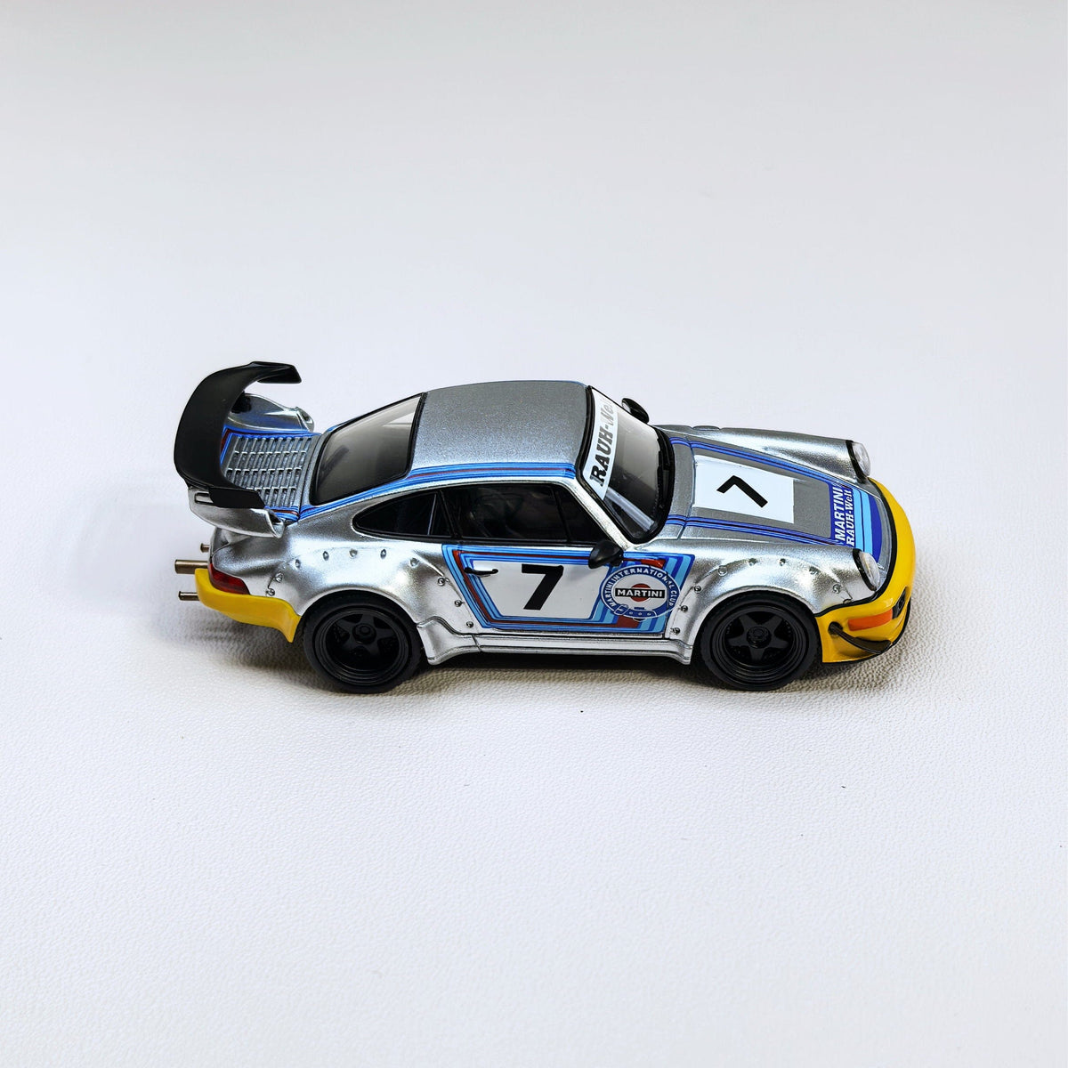 MODELMODEL 1/64 RWB 964 Ichiban Boshi #8 Yellow