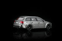 (PRE-ORDER) Audi RS4 B7 2005 Grey Pearl Motorhelix 1/64 M68308
