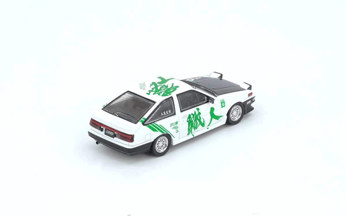 Toyota Sprinter Trueno AE86 keiichi Tsuchiya Inno64 1/64 scale