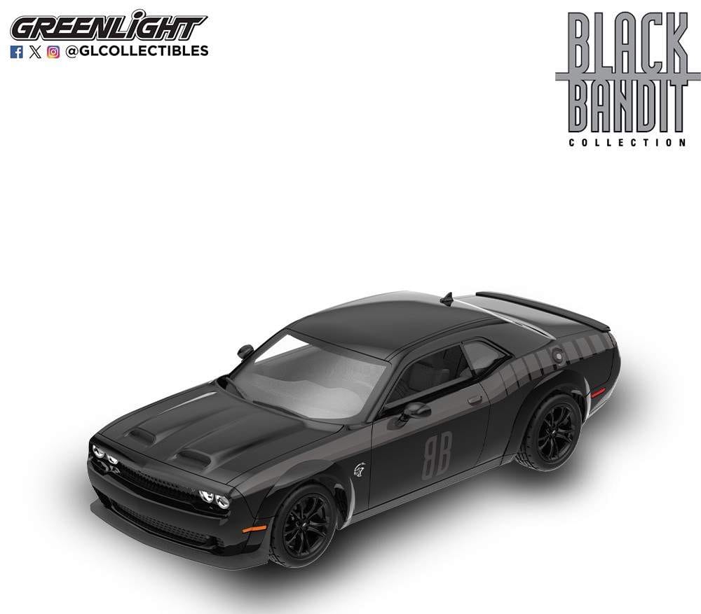 2017 Dodge Challenger SRT Hellcat Widebody Black Bandit Series 31 Greenlight 1:64