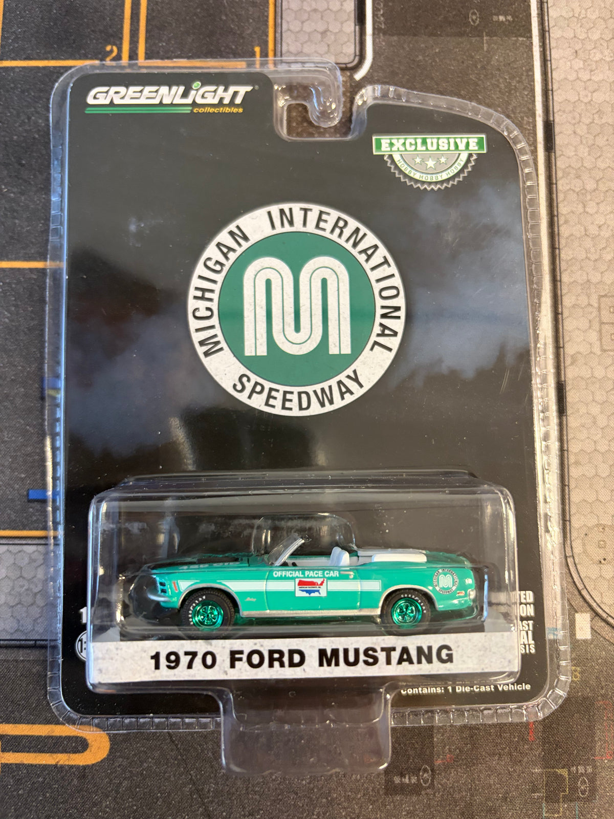 Chase 1970 Ford Mustang Mach 1 428 Cobra Jet Convertible Michigan International Raceway Official Pace Car Hobby Exclusive Greenlight 1:64 scale