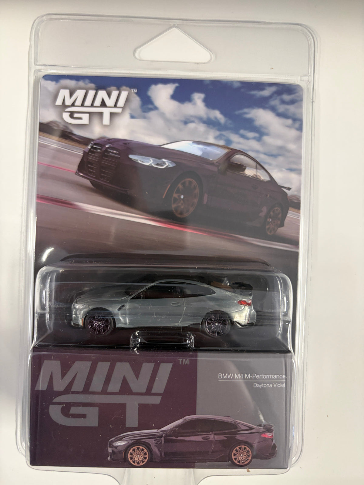 Chase Raw BMW M4 M Performance G82 Daytona Violet Mini GT 1/64 scale MGT01112-BL CHASE