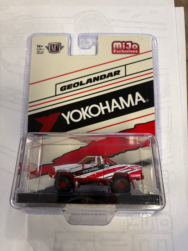 1985 Toyota 4x4 Pickup Yokohama Geolandar White M2 Machines 1/64 | Han 31500-MJS101 chase