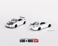 Nissan Skyline GT-R R33 white miniature car hot wheels diecast