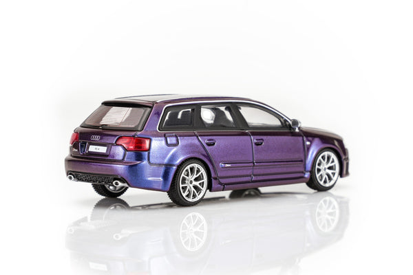 (PRE-ORDER) Audi RS4 B7 2005 Armygirl Purple Pearl Motorhelix 1/64 M68311