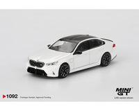  BMW M5 – Alpine White Mini GT 1:64