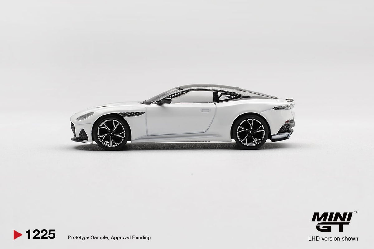 Mini GT Aston Martin DBS Stratus White 1:64 | Pre-order MGT01225-BL