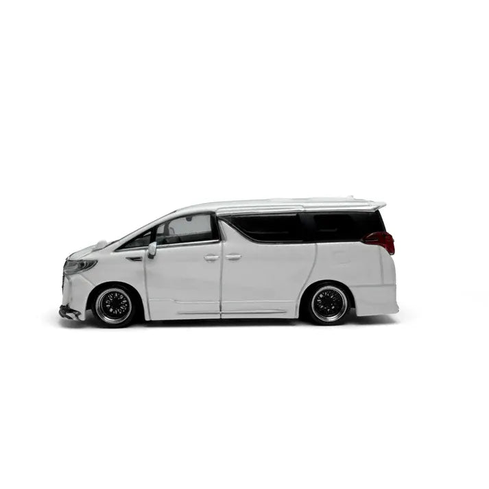 Toyota Alphard Customized Version White – MODELMODEL 1:64 MM64-Alphard-002