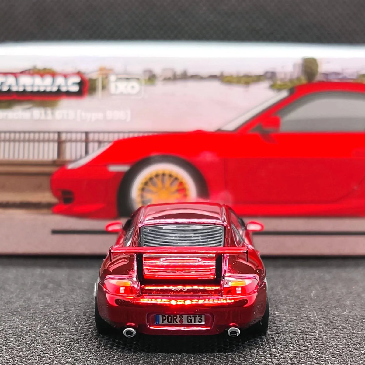 Chase Red Chrome Porsche 911 GT3 996 Tarmac Works 1:64