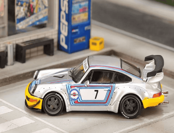 Porsche 911 RWB 964 Martini #7 Street Weapon 1/64