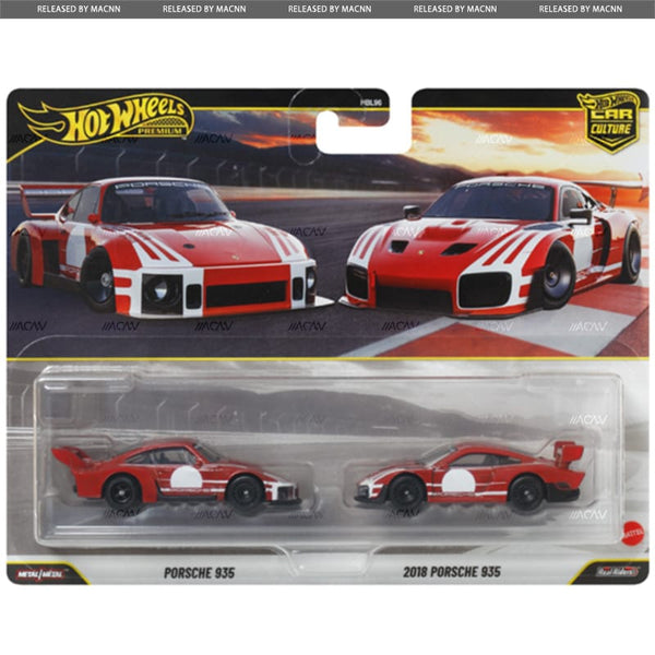 2 Pack Porsche 935 and 2018 Porsche 935 Hot Wheels 1/64